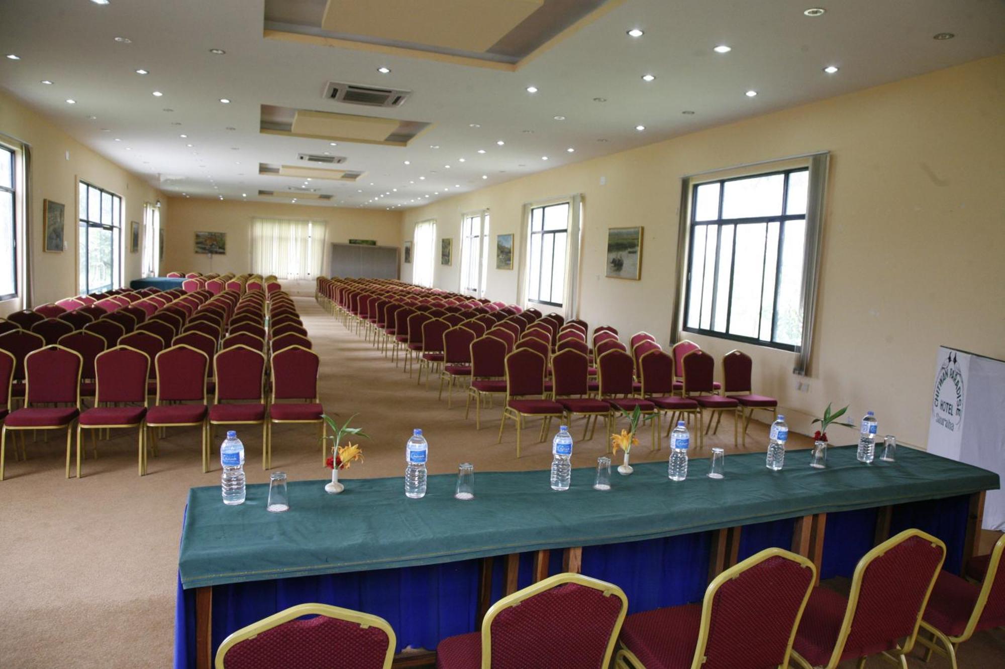 Chitwan Paradise Hotel Sauraha Εξωτερικό φωτογραφία