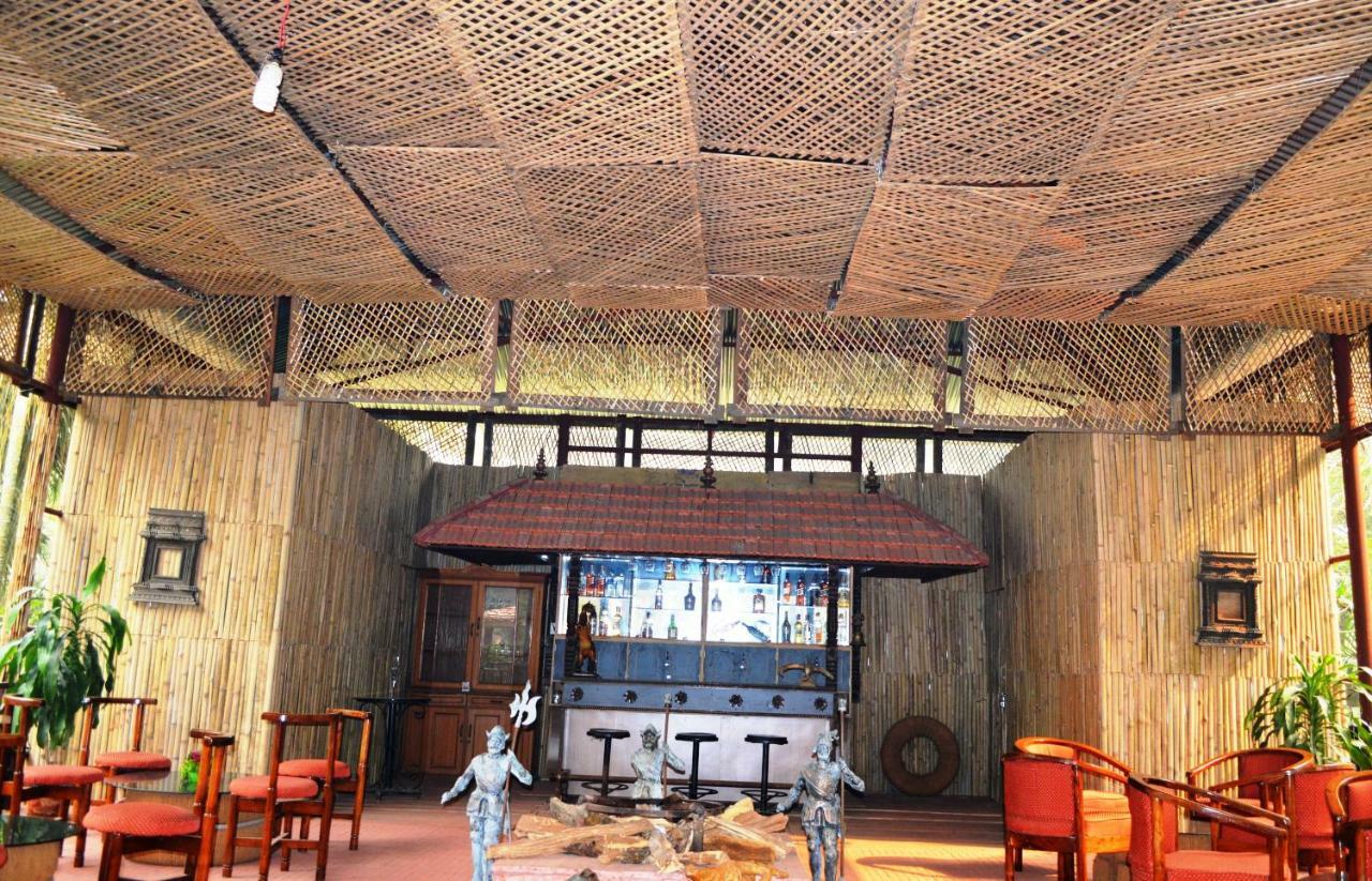 Chitwan Paradise Hotel Sauraha Εξωτερικό φωτογραφία